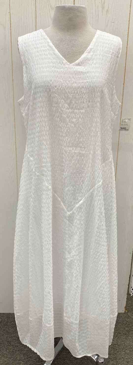 Truth + Style White Womens Size 10/12 Dress