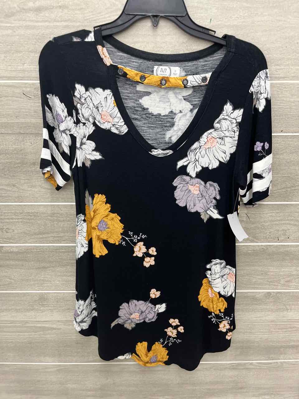 Maurices Size S Black Womens Shirt
