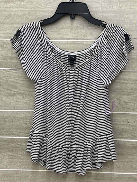 Art Class Girls Size 7/8 Shirt