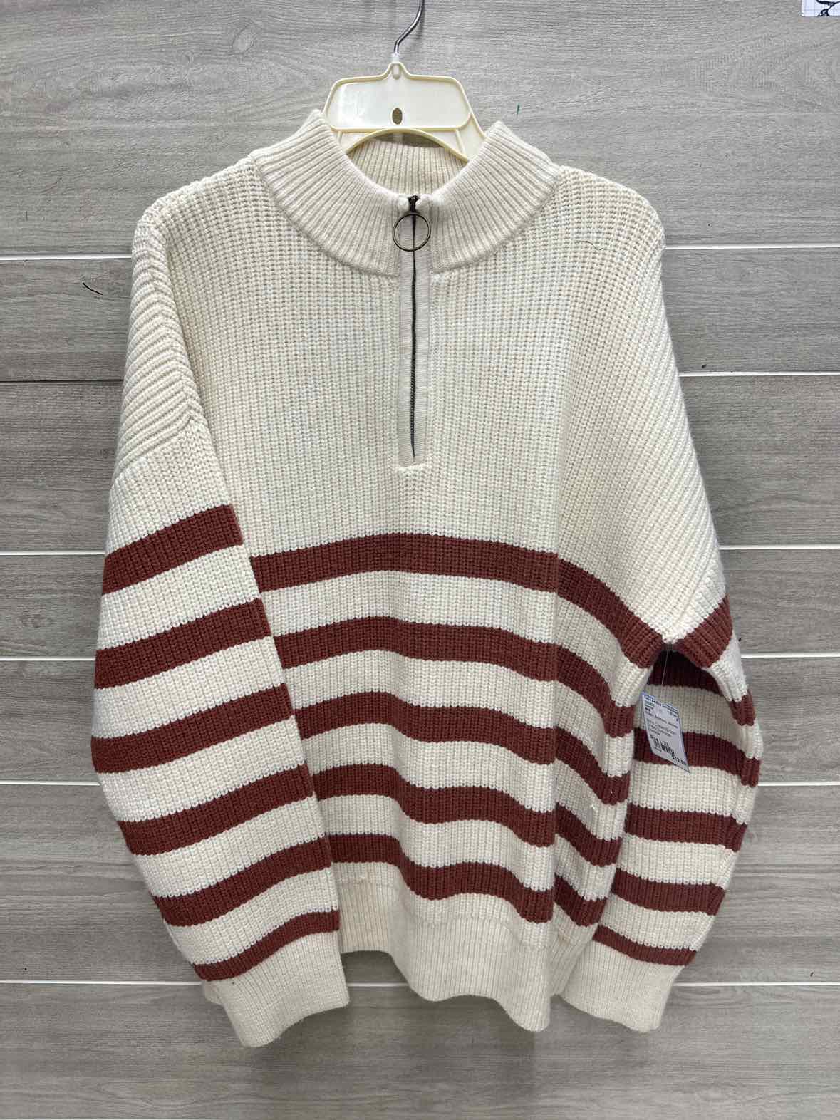 BKE Size L/XL Cream Womens Sweater