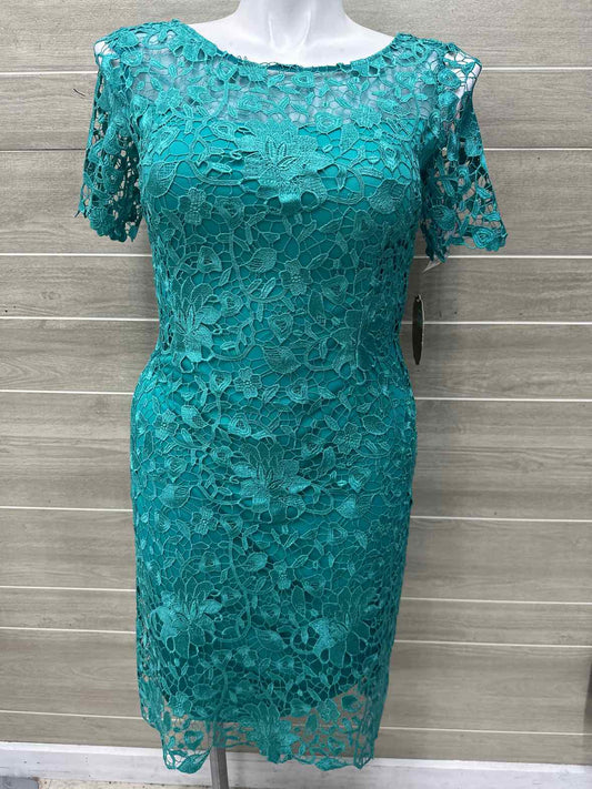Size 10 Green Womens Dress