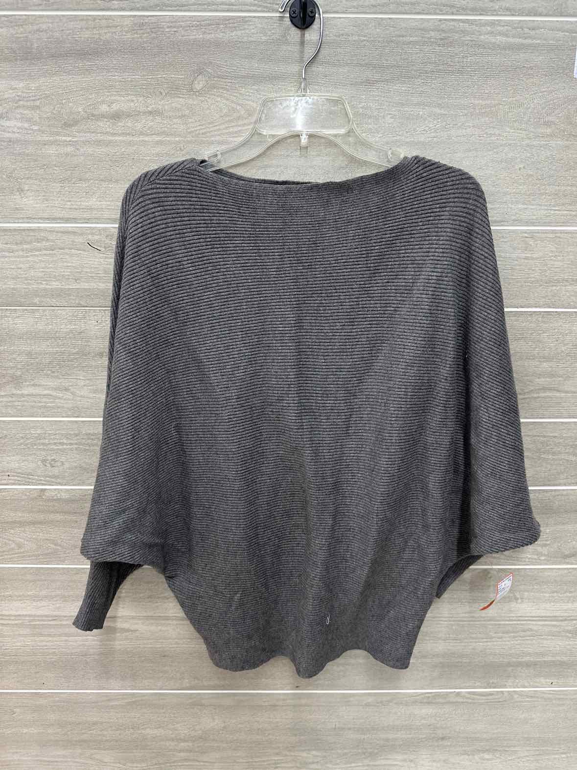 Suzanne Betro Size S/M Gray Womens Sweater