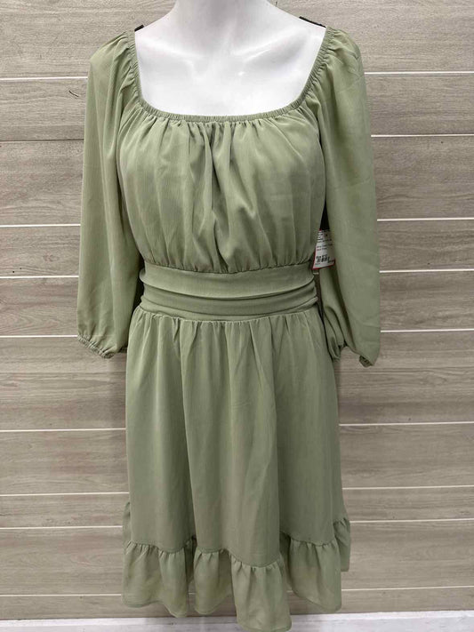 Dokotoo Size 8/10 Green Womens Dress