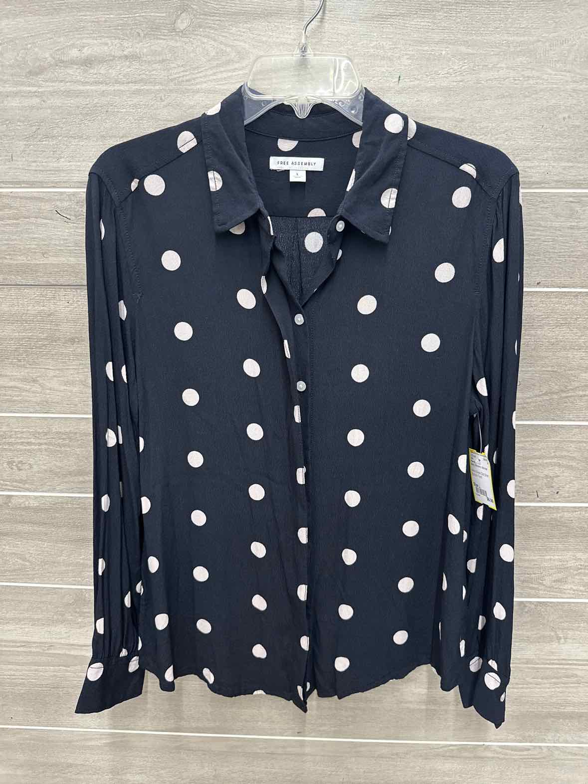Free Assembly Size L Black Womens Shirt