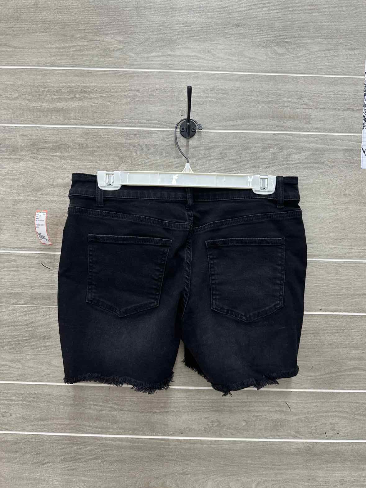 Maurices Size 8 Black Womens Shorts