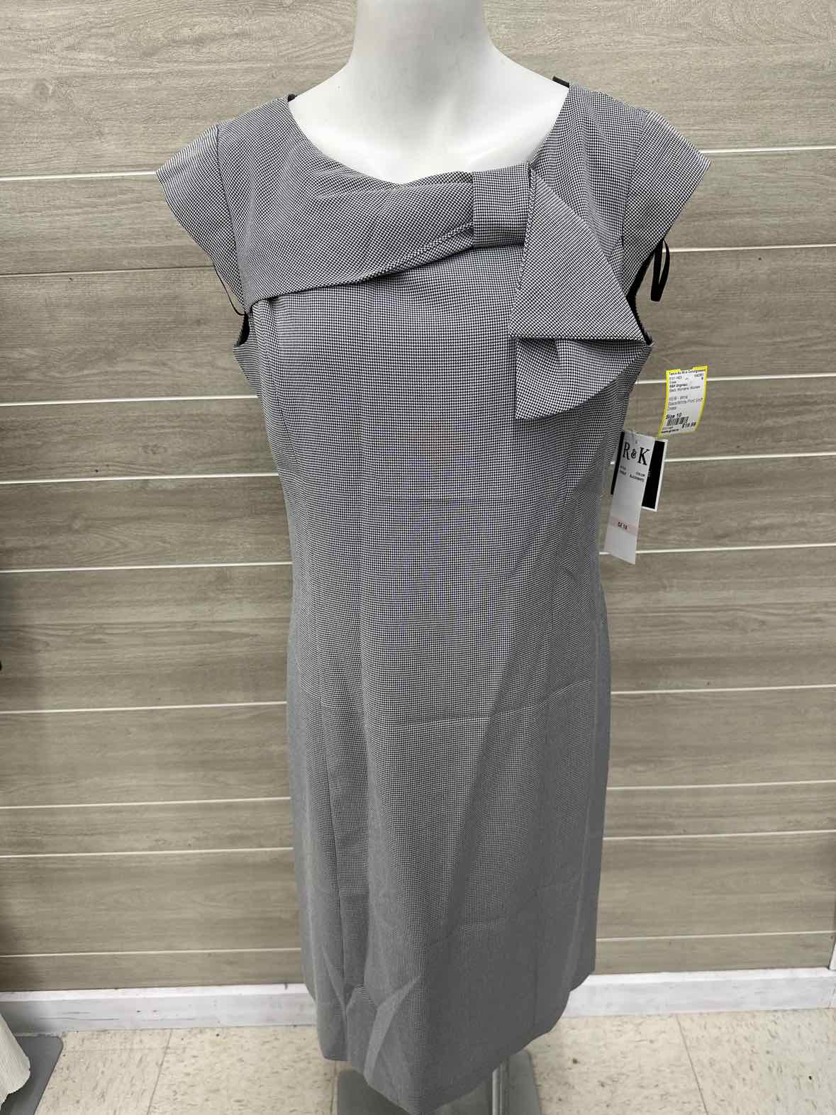 R&K Originals Size 10 Black Womens Dress