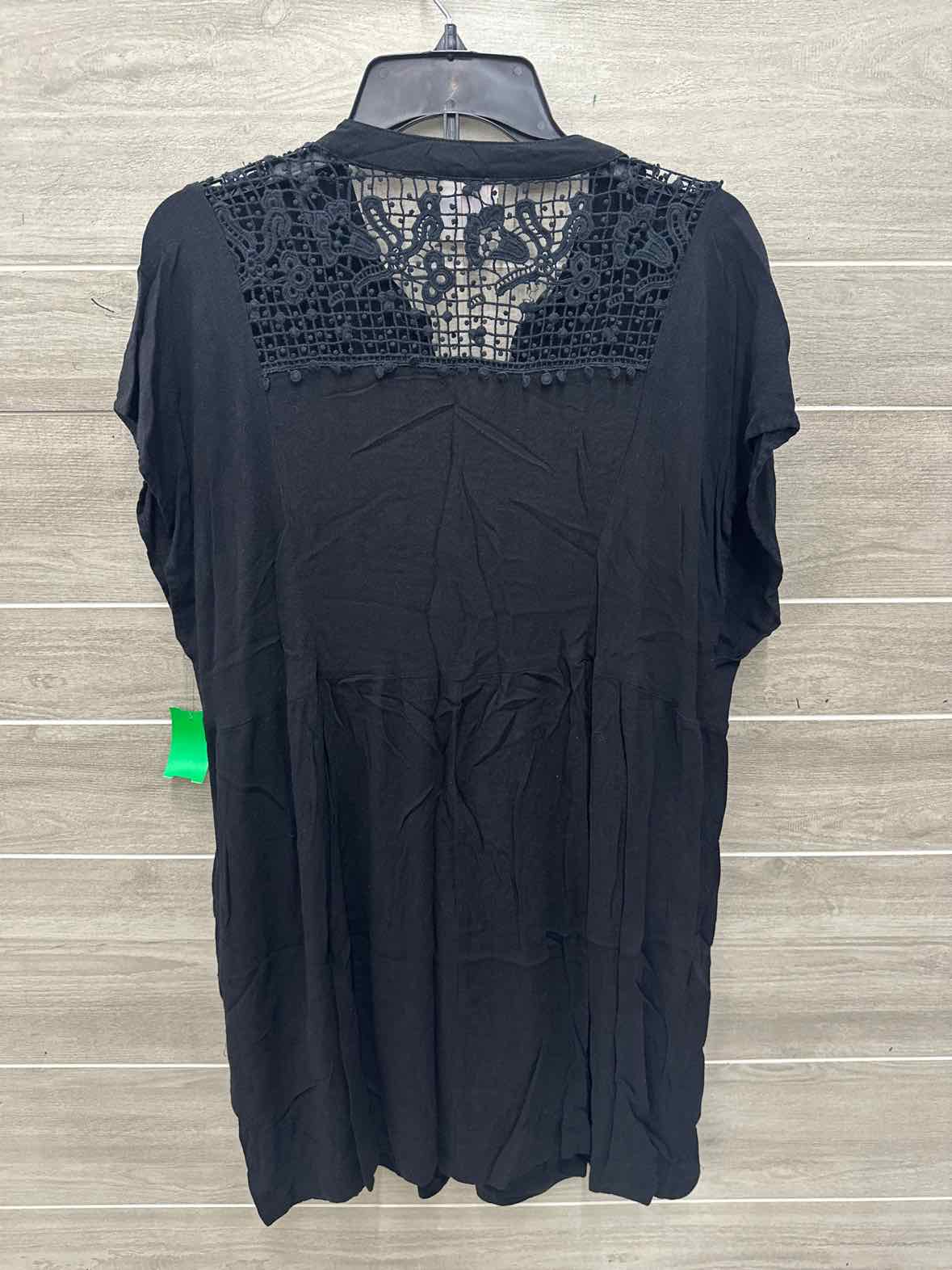 Knox Rose Size 18/20 Black Plus Shirt