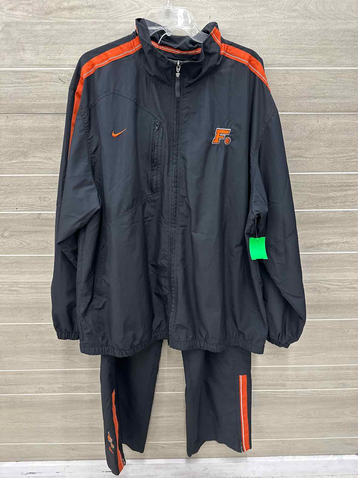 Nike Size XL Men Mens Outfit