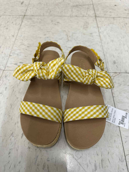 Lauren Conrad US Shoe Size 7 Yellow Womens Sandals