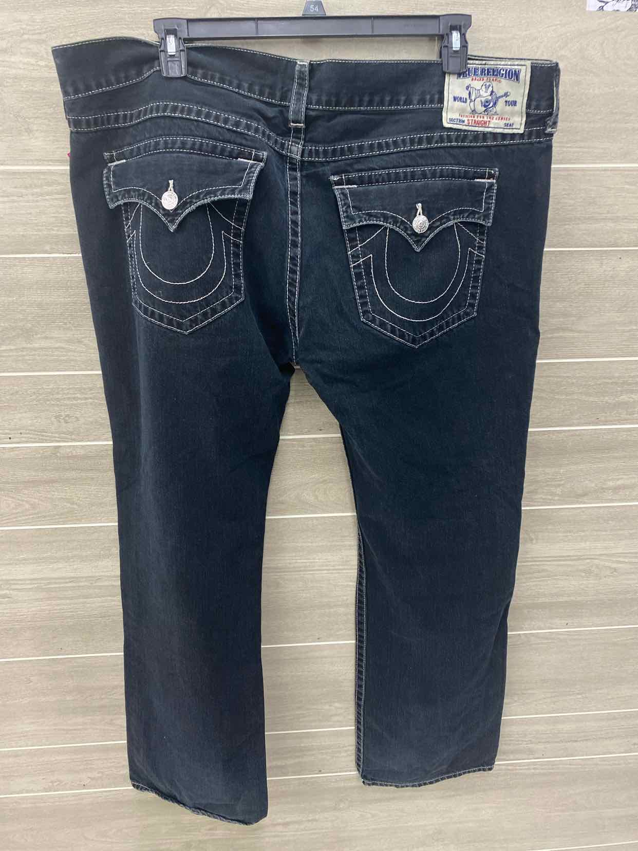 True Religion Size 44 Mens Jeans