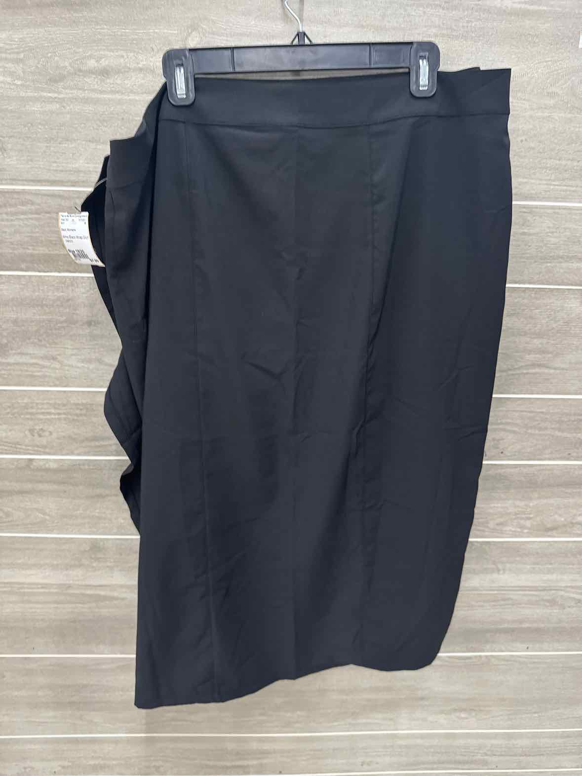 Black Womens Size 18/20 Skirt