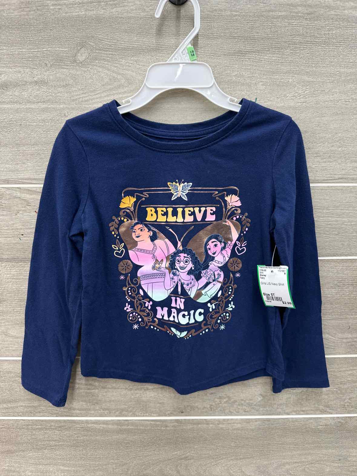 Disney Girls Size 5T Shirt