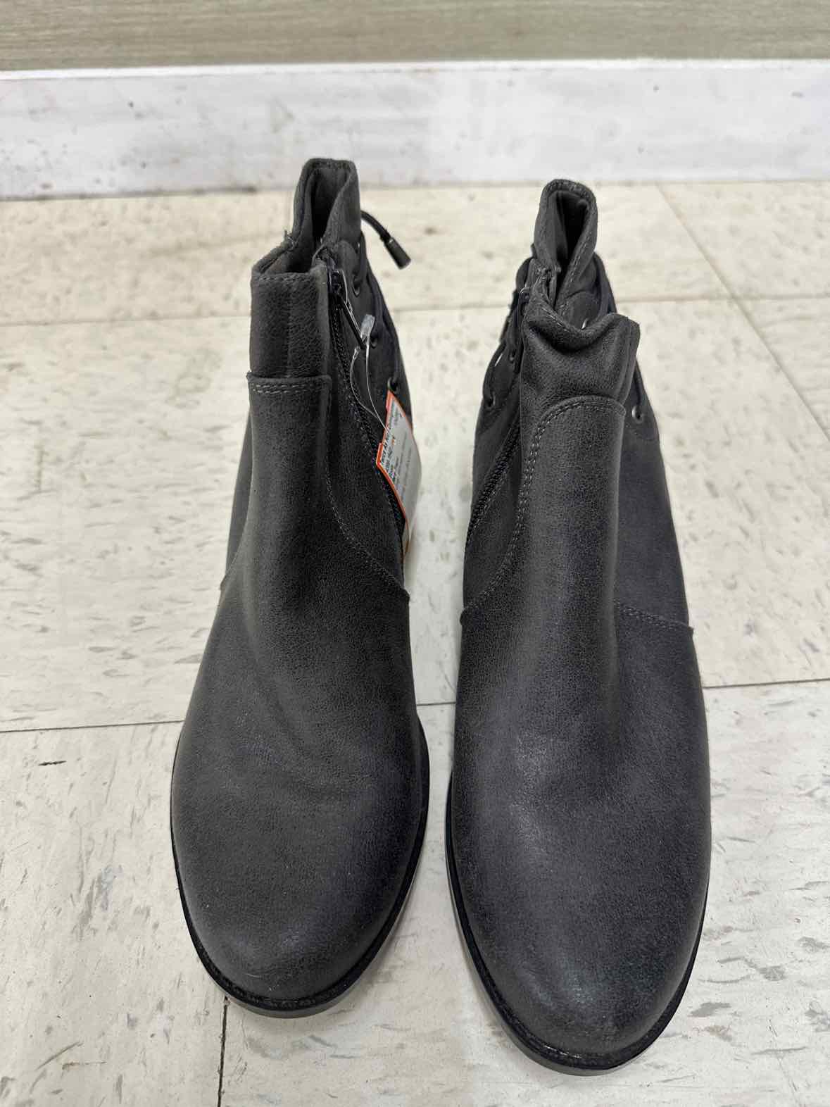 Bare Traps US Shoe Size 9 Gray Womens Boots