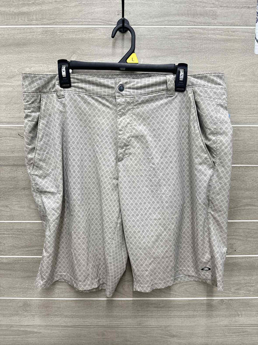 Oakley Size 36 Men Mens Shorts