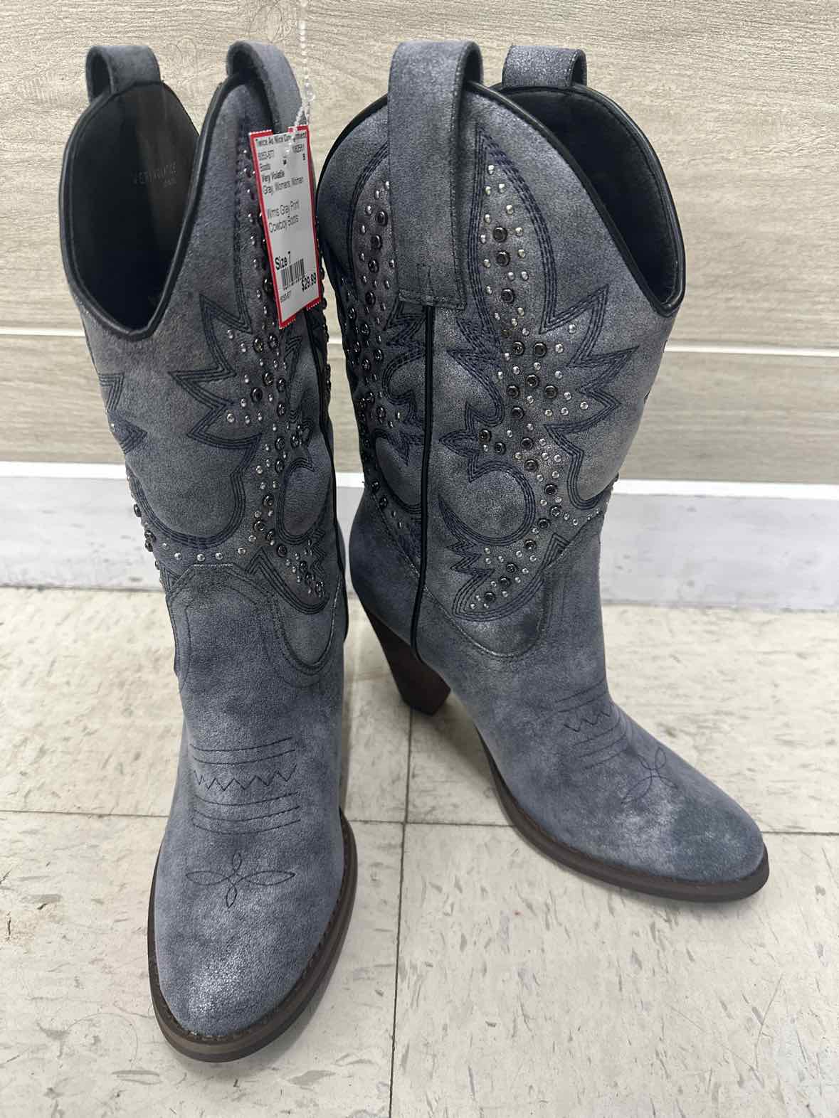 Very Volatile US Shoe Size 7 Gray Womens Boots