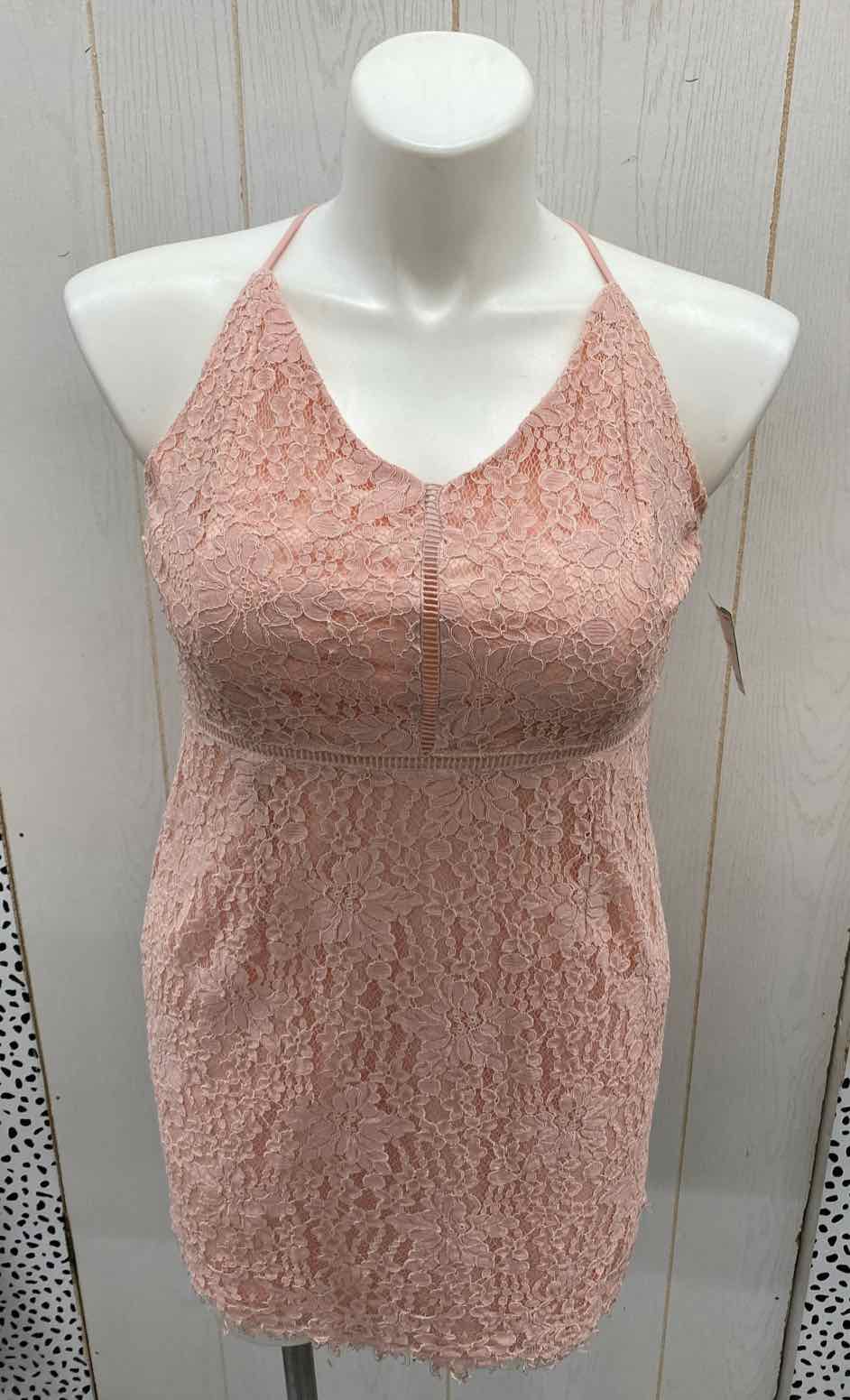 Soprano Pink Womens Size 14 Dress