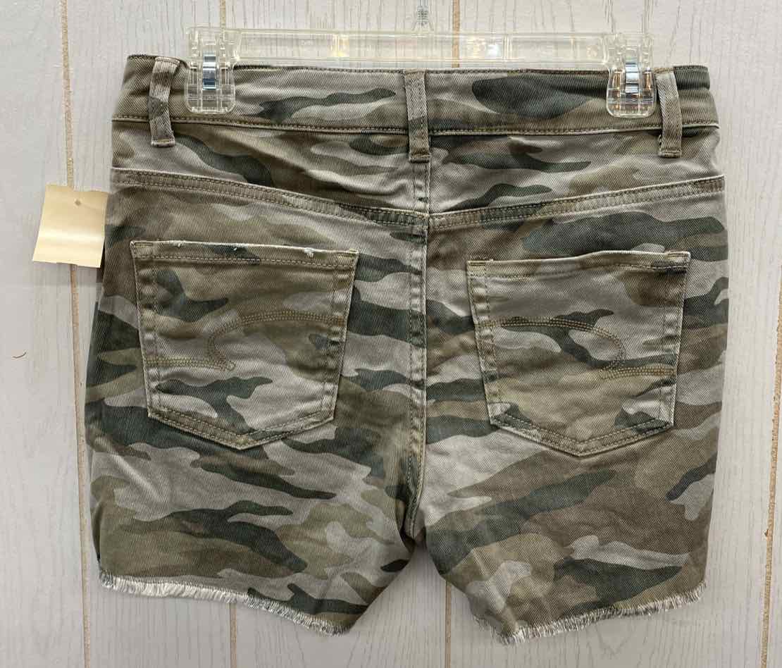 Time & Tru Olive Womens Size 4 Shorts