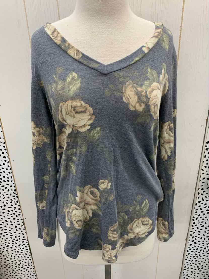 Gray Womens Size Small Shirt